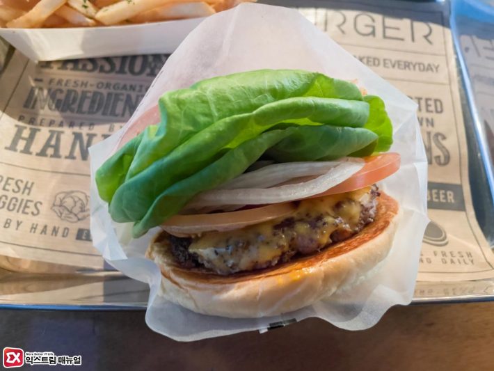 Reviews Of Basburger Sangam Dmc A Handmade Burger Restaurant With Many Menus 13
